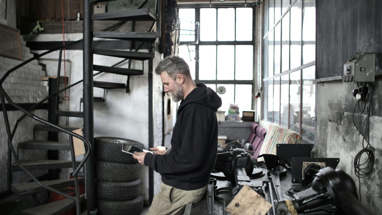 free vs paid garage software -which is better
