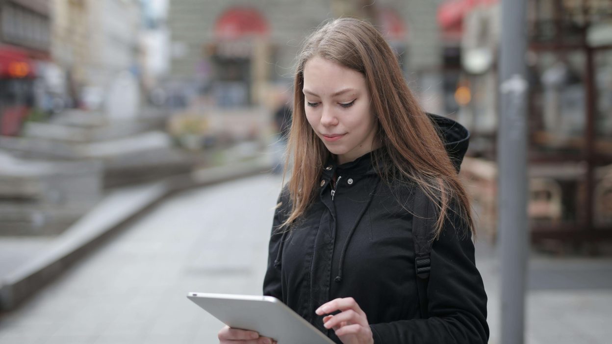 real-time technician tracking software