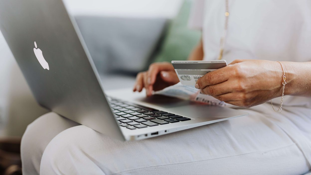 customer loyalty in the digital age