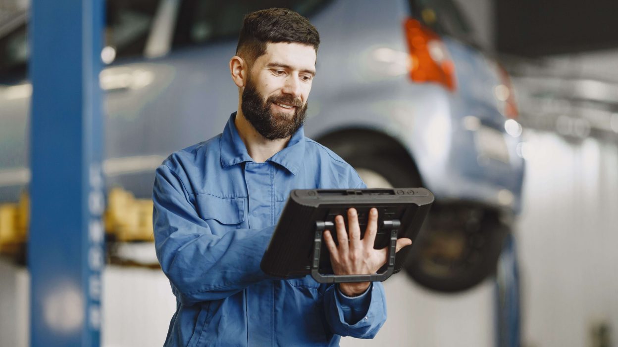 garage management software features