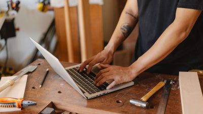 tech-savvy workshop competitors