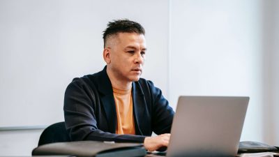 Garage Management Software Market