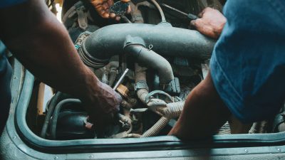 How to Keep Customers Updated During Repairs