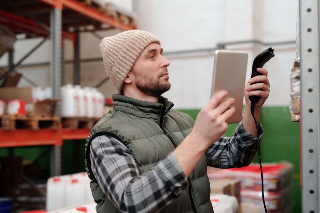 How to Use Barcode Inventory Management Software