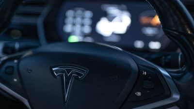 Tesla Model Y L Australia