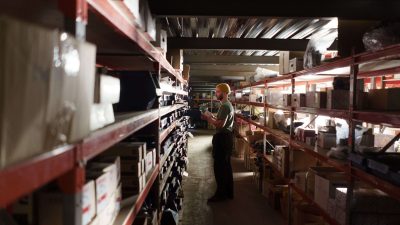 Automotive Parts Inventory Tracking