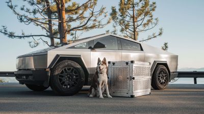 Tesla Cybertruck 2026