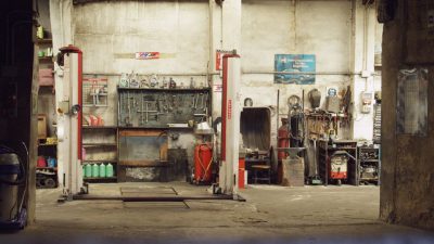 Growing garage workshop mechanic bay